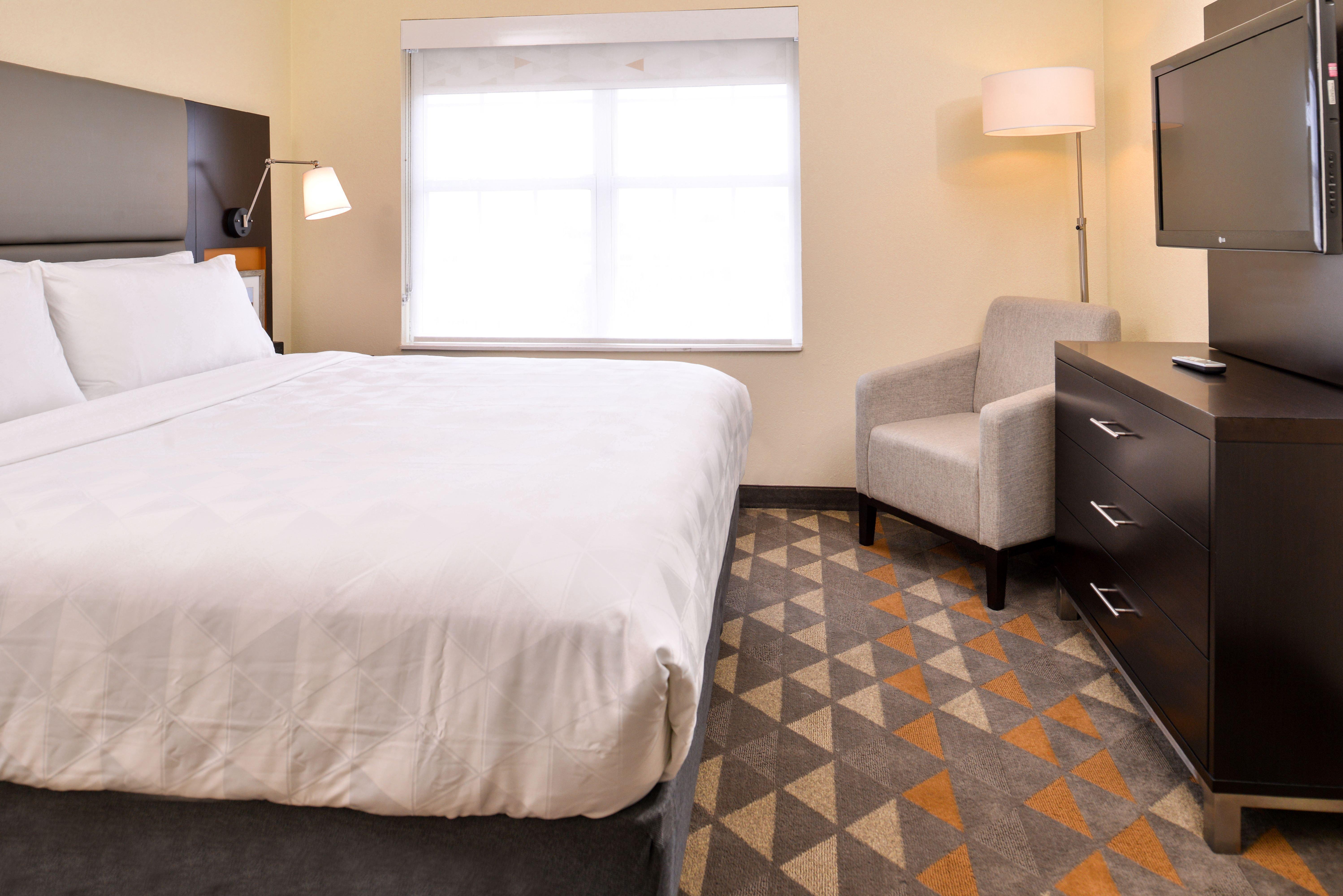 Holiday Inn And Suites Addison By Ihg Экстерьер фото