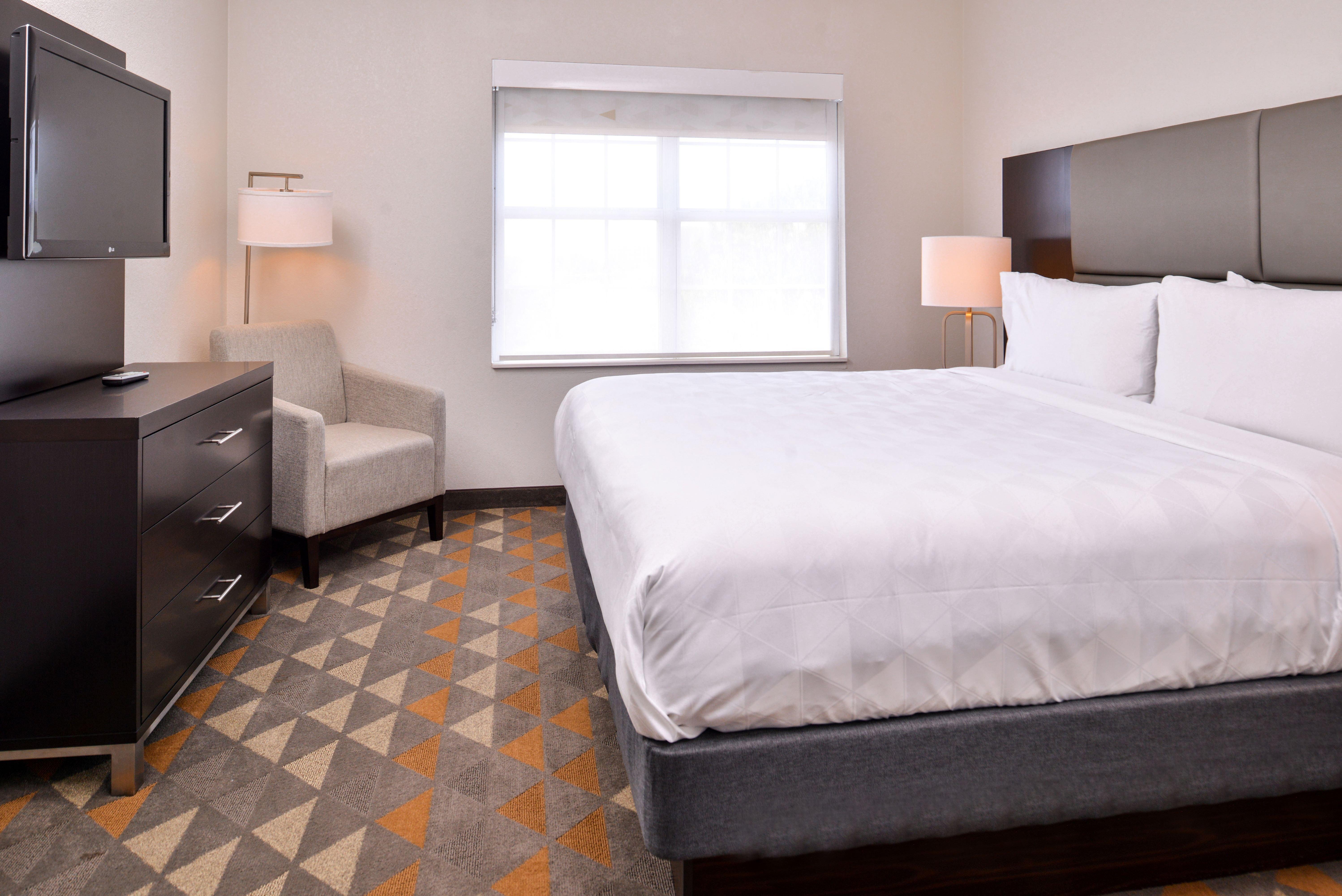 Holiday Inn And Suites Addison By Ihg Экстерьер фото